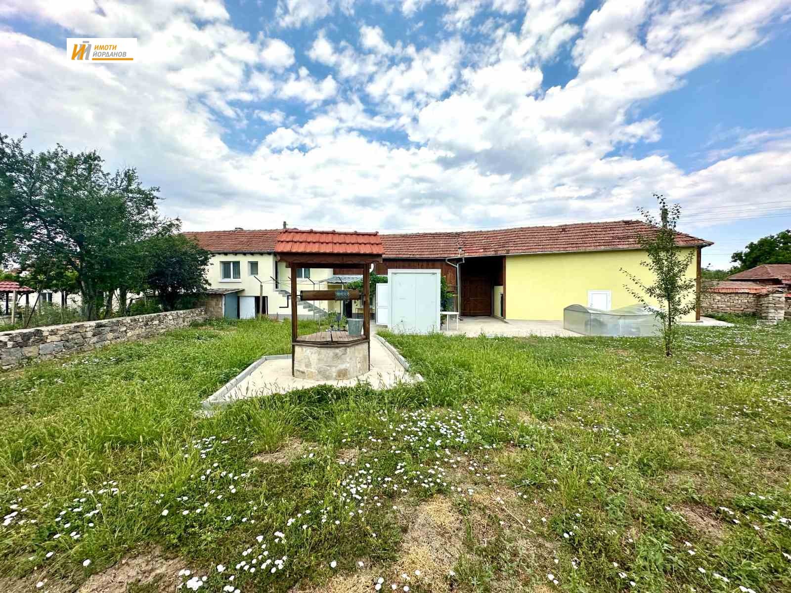Продава КЪЩА, с. Ново село, област Велико Търново