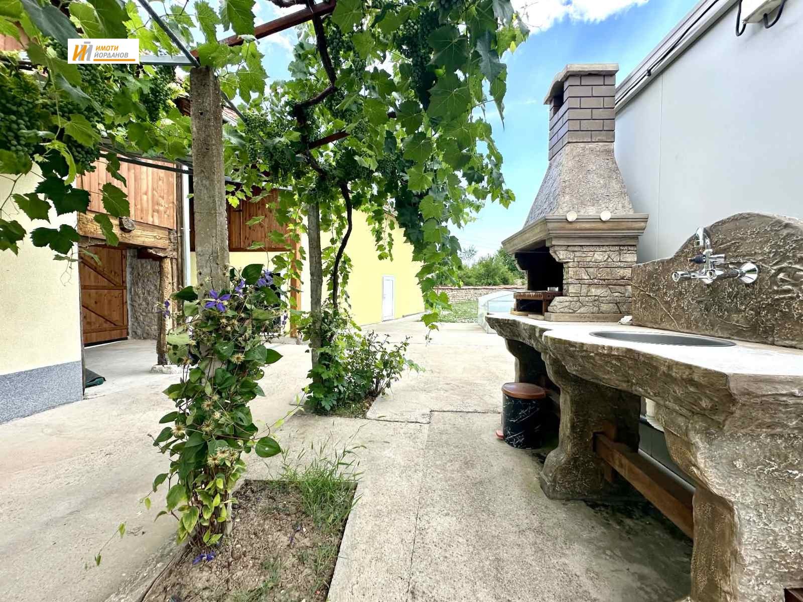 Продава КЪЩА, с. Ново село, област Велико Търново, снимка 13 - Къщи - 54627458