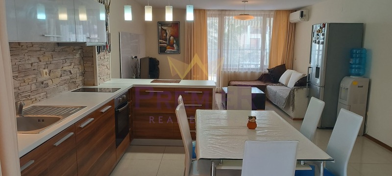 Продава МЕЗОНЕТ в град Варна, к.к. Златни пясъци - 200 кв.м / 295 000 € » 576 969.85 лв., ИМОТИ ПРЕМИЕР