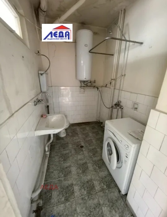 Na prodej  1 ložnice Pleven , Idealen centar , 70 m2 | 34825630 - obraz [4]