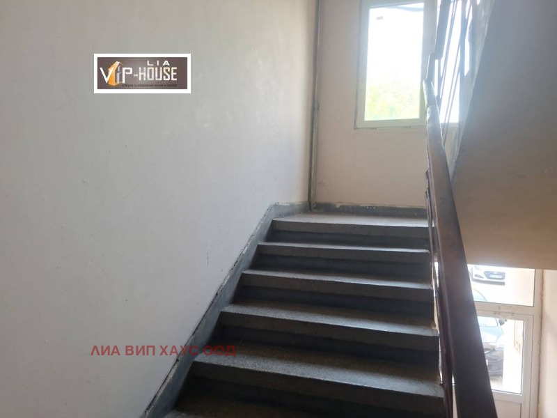 Продава  2-стаен град Пазарджик , Моста на Лютата , 69 кв.м | 43258630 - изображение [16]