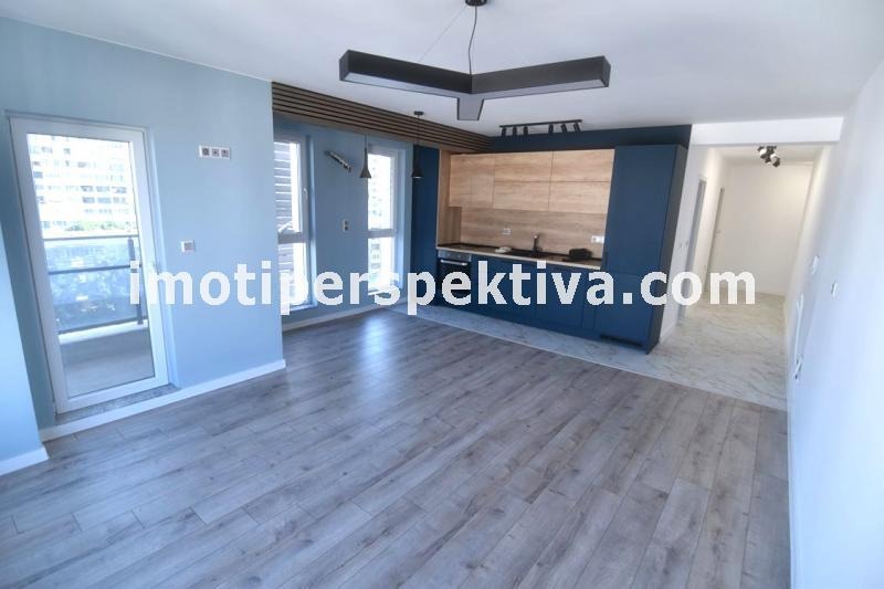Продава  2-стаен, град Пловдив, Център •  174 300 € • ID 34768722 — holmes.bg - [1] 