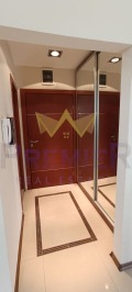 Продава МЕЗОНЕТ, град Варна, к.к. Златни пясъци • 295000 € / 576969.85 лв. • 72956512 8