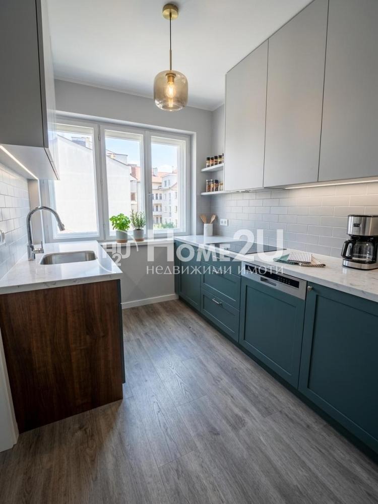Продава 2-СТАЕН, гр. Бургас, Център, снимка 2 - Апартаменти - 54063474