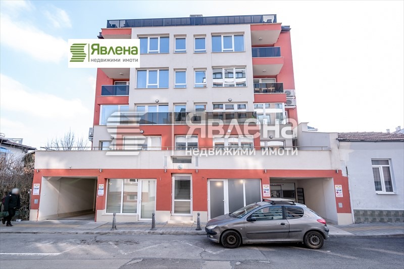 Продава 3-СТАЕН, гр. София, Център, снимка 1 - Aпартаменти - 49443629