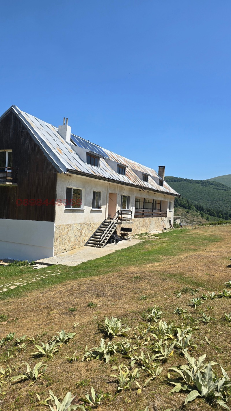 Продава ХОТЕЛ, гр. Априлци, област Ловеч, снимка 2 - Хотели - 52786833