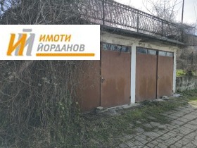 Парцел град Велико Търново, Зона Б 2