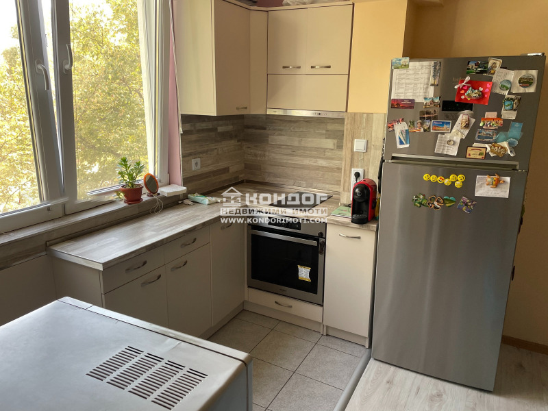 For Sale  1 bedroom Plovdiv , Vastanicheski , 50 sq.m | 61184403 - image [2]