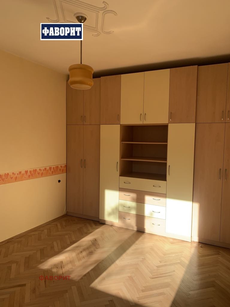 Продава 2-СТАЕН, гр. Пловдив, Кючук Париж, снимка 3 - Aпартаменти - 49399763