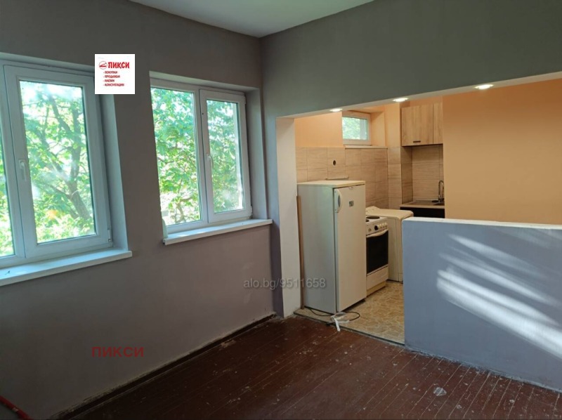 In vendita  1 camera da letto Pernik , Mogiliche , 70 mq | 56079559