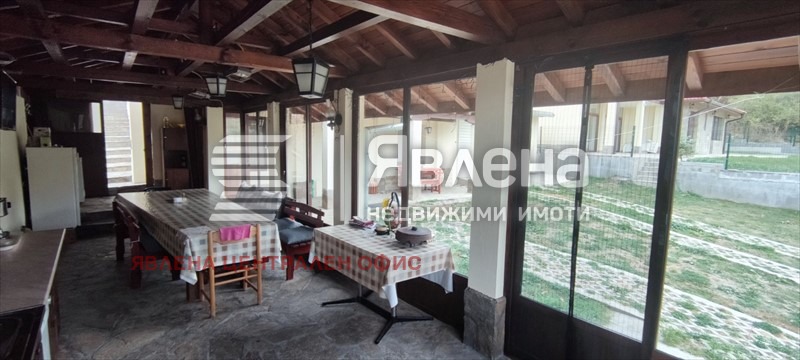 Продава КЪЩА, с. Голям извор, област Ловеч, снимка 3 - Къщи - 53425377