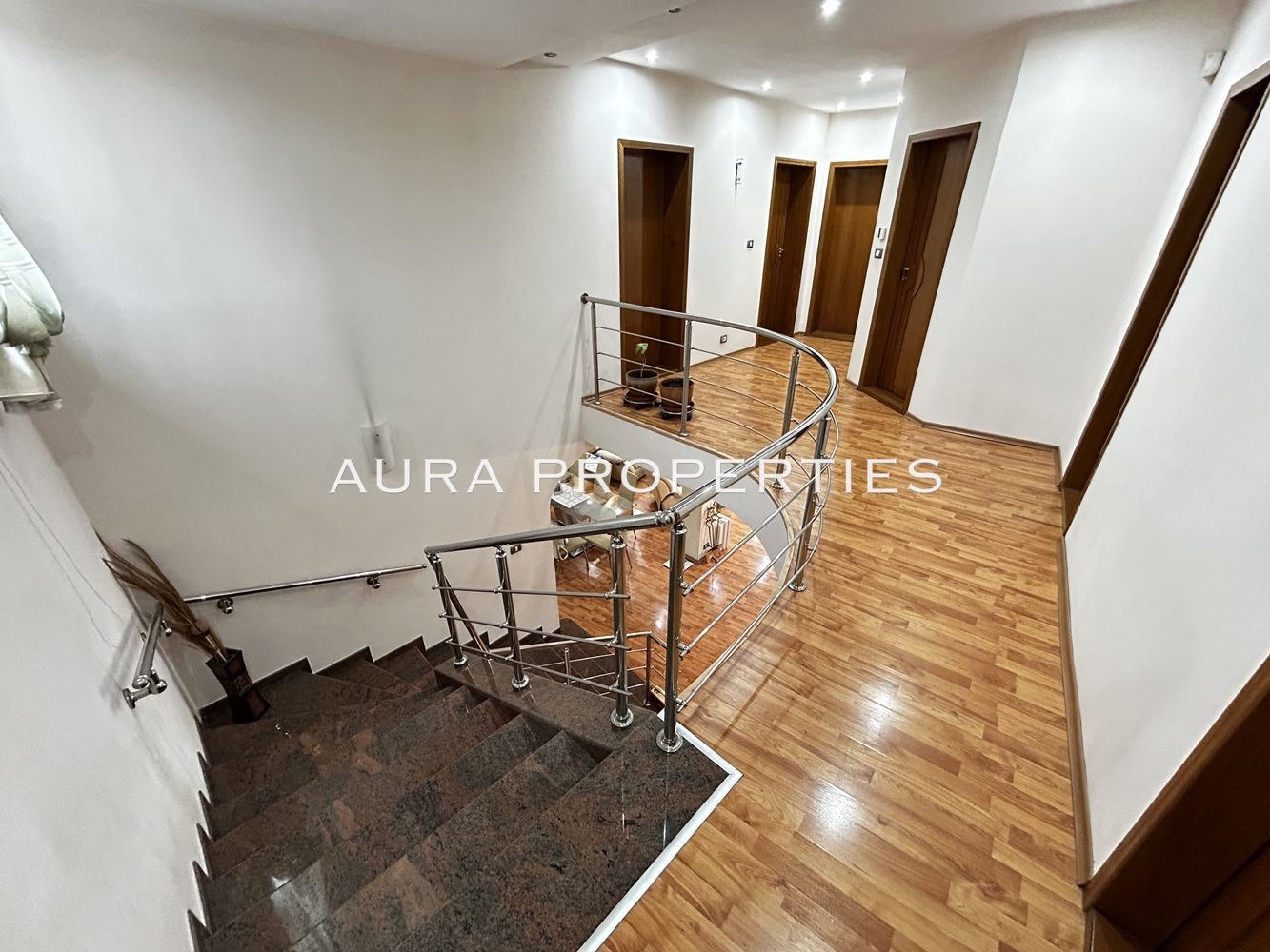 Продава КЪЩА, гр. Разград, Варош, снимка 10 - Къщи - 56198202