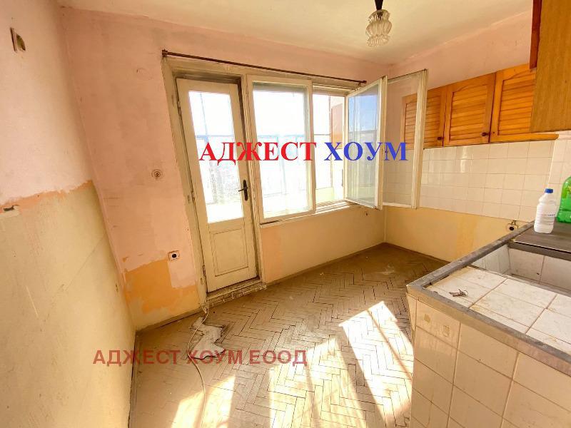 Продава 3-СТАЕН, гр. Разград, Орел, снимка 3 - Апартаменти - 55328861
