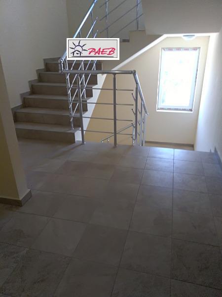 Na prodej  2 ložnice Ruse , Rodina 1 , 81 m2 | 74213344 - obraz [11]