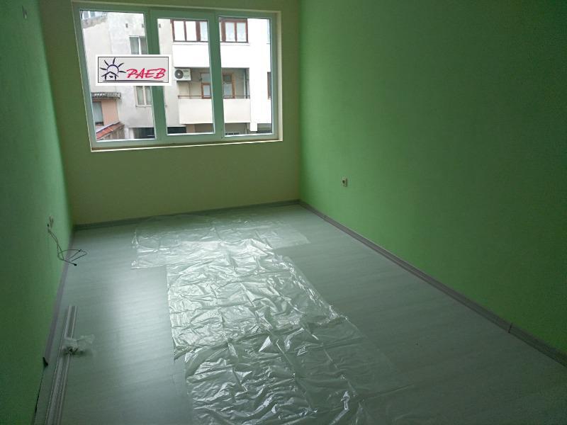 Na prodej  2 ložnice Ruse , Rodina 1 , 81 m2 | 74213344 - obraz [7]