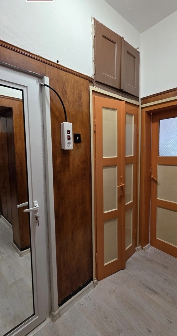 Продава  2-стаен град Перник , Изток , 60 кв.м | 17263552 - изображение [4]