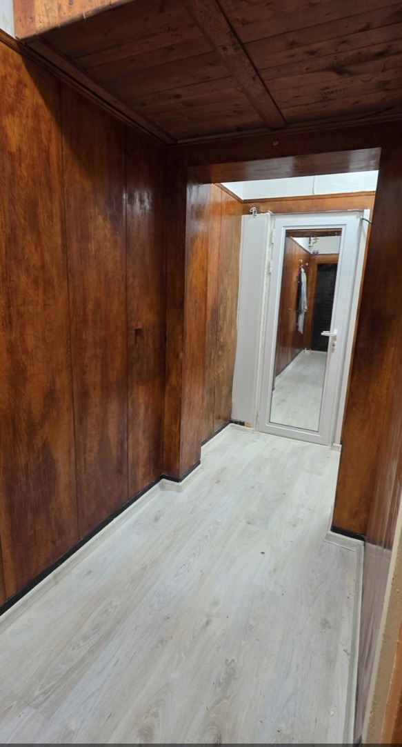 Продава  2-стаен град Перник , Изток , 60 кв.м | 17263552 - изображение [3]