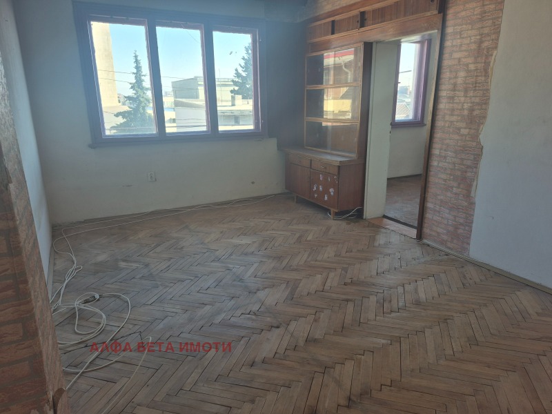 Продава 3-СТАЕН, гр. Стара Загора, Център, снимка 2 - Апартаменти - 52752408