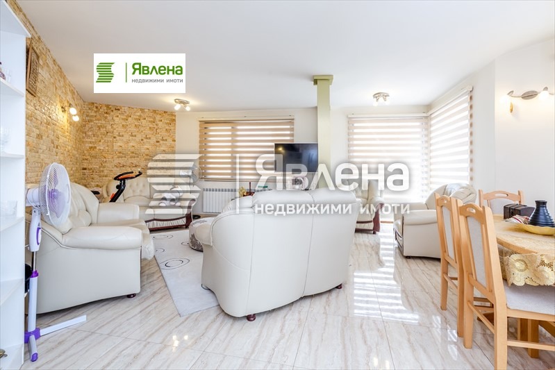 Продава КЪЩА, гр. София, Надежда 4, снимка 3 - Къщи - 54285942