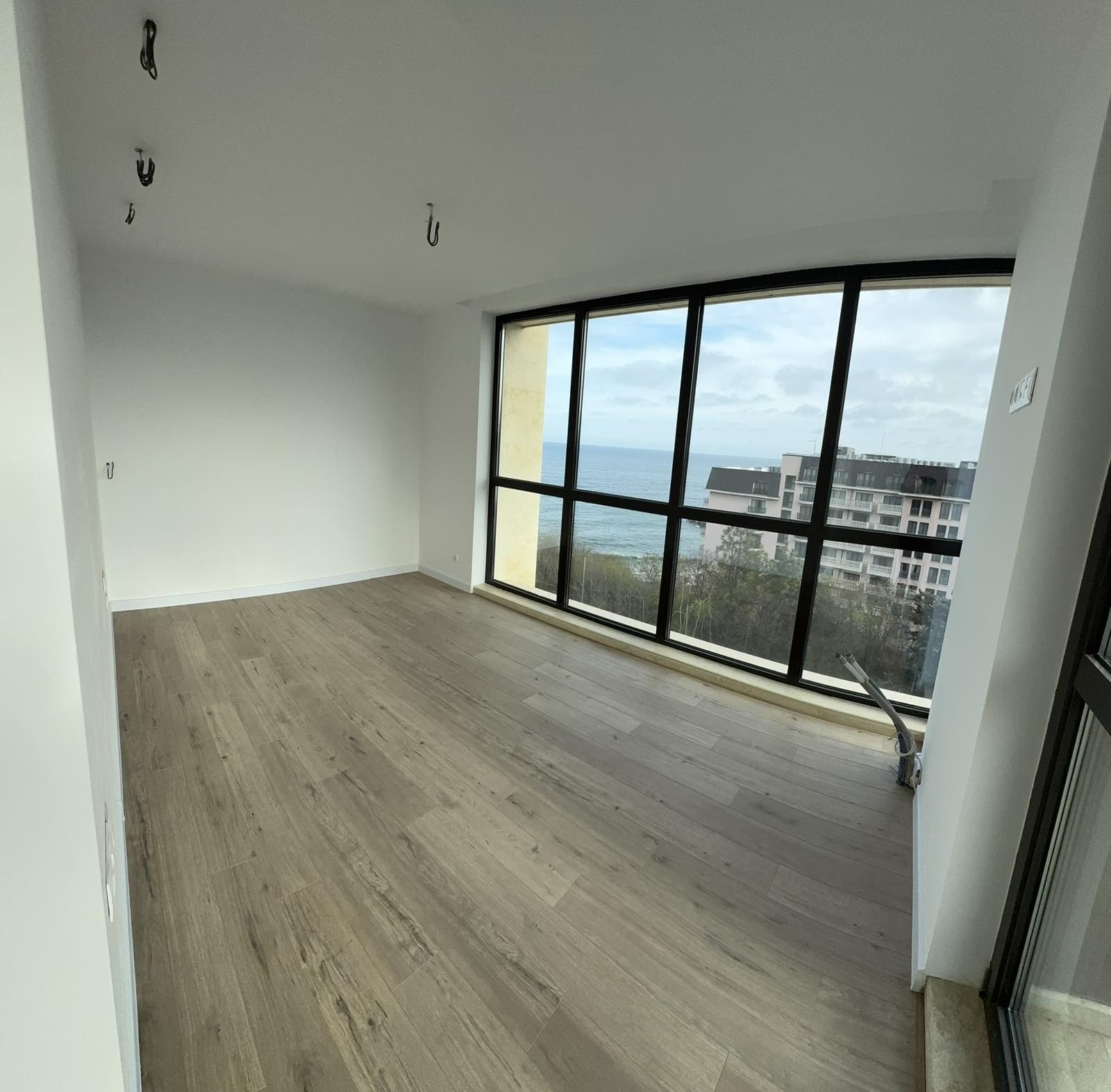 Продава 2-СТАЕН, гр. Варна, к.к. Чайка, снимка 5 - Апартаменти - 54267587