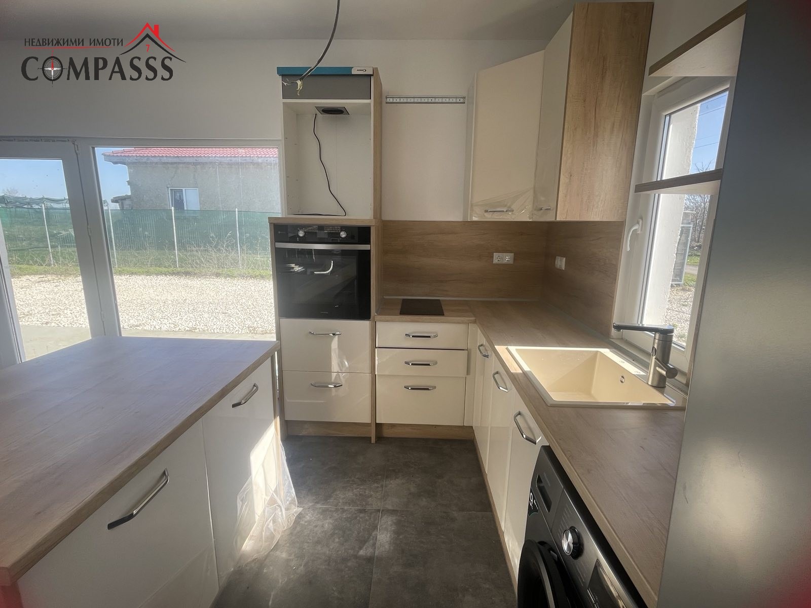 Продава КЪЩА, с. Росеново, област Добрич, снимка 2 - Къщи - 55572108