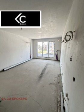 Studio undefined