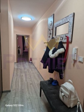 3 camere da letto Pobeda, Varna 10