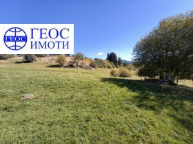 Terra Momtchilovci, região Smolyan 6