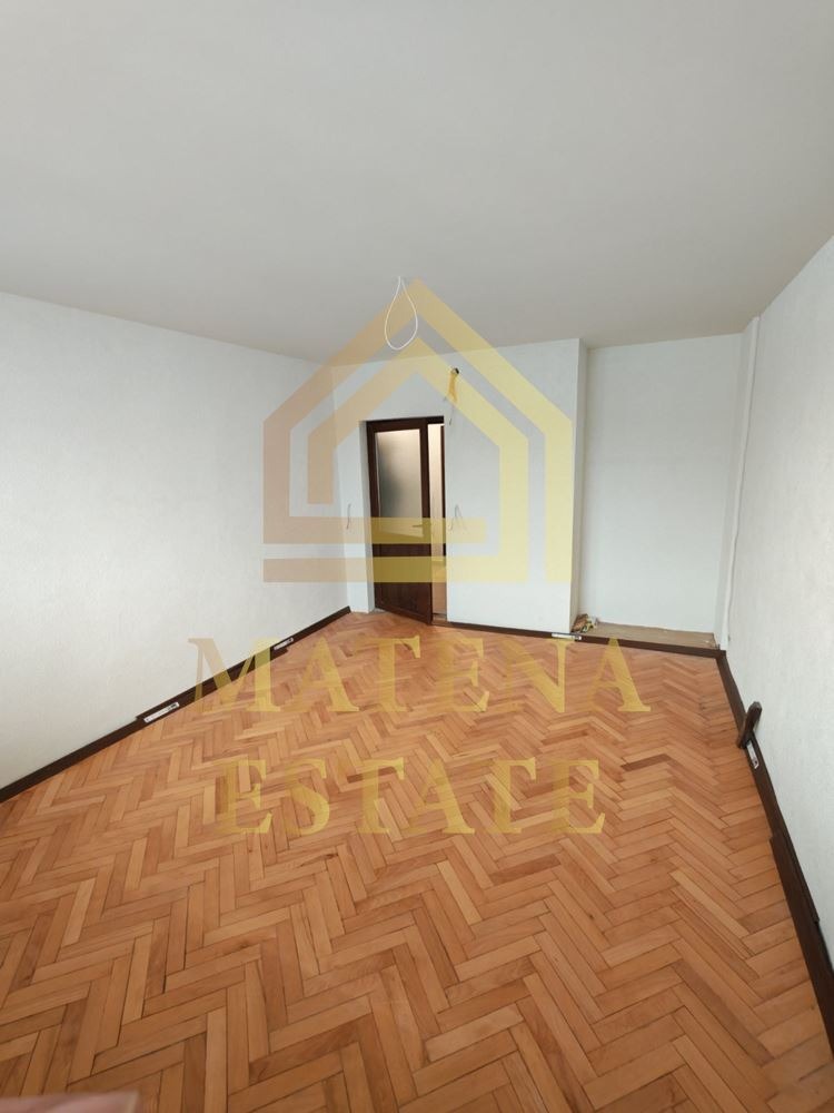 Продава 1-СТАЕН, гр. Шумен, Болницата, снимка 4 - Апартаменти - 56666414