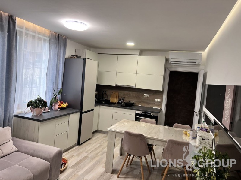 Продава 3-СТАЕН, гр. Варна, м-т Горна Трака, снимка 3 - Aпартаменти - 49154525