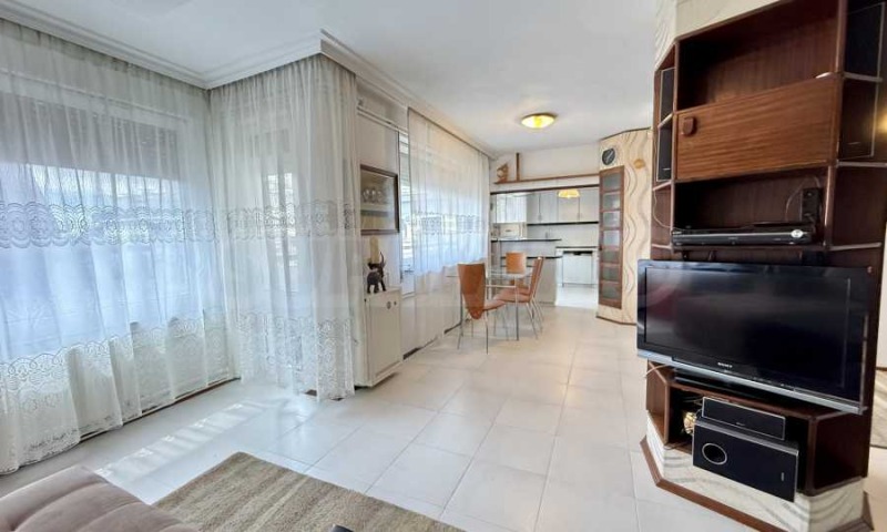 Продава 4-СТАЕН, гр. София, Банишора, снимка 2 - Апартаменти - 53004319