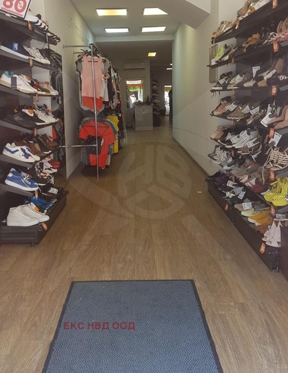 Na prodej  Prodejna Plovdiv , Centar , 200 m2 | 83490607