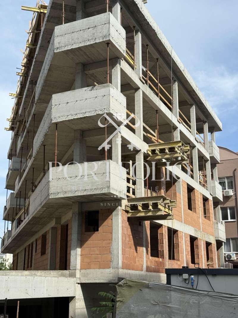 Na prodej  1 ložnice Burgas , Meden rudnik - zona A , 68 m2 | 54989466 - obraz [2]