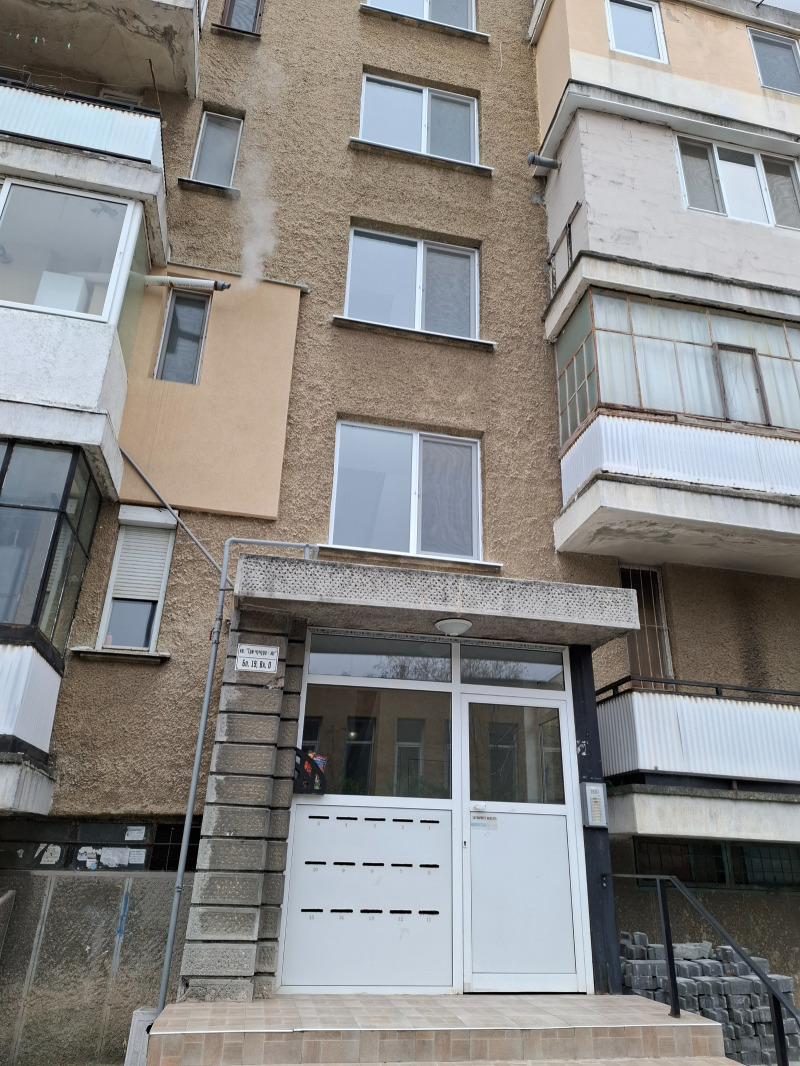 Продава 4-СТАЕН, гр. Стара Загора, Три чучура - юг, снимка 1 - Aпартаменти - 48211177