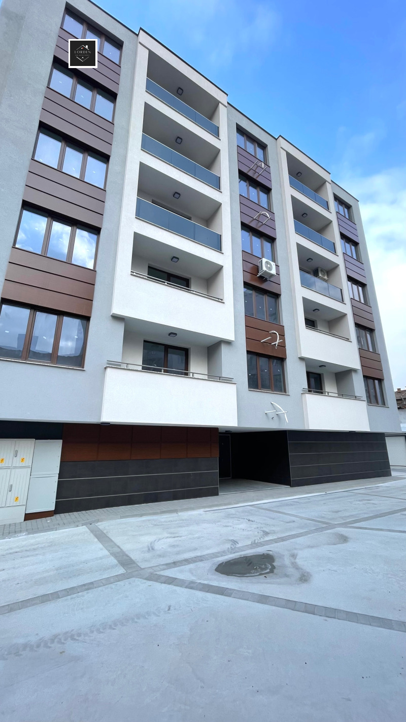 Продава  2-стаен град Пазарджик , Център , 70 кв.м | 54609722 - изображение [7]