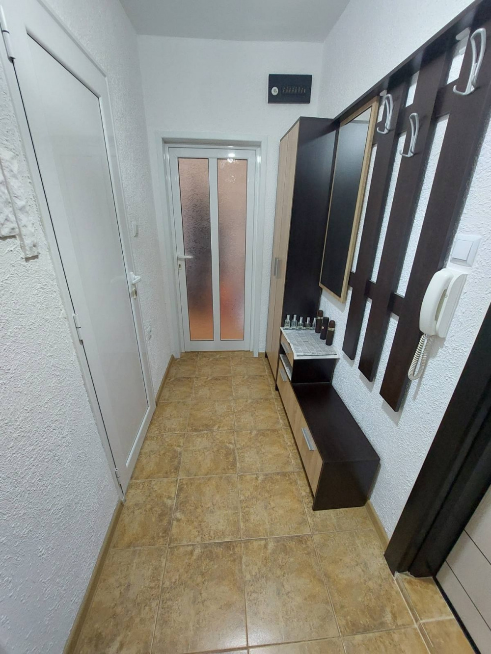 Продава 2-СТАЕН, гр. Плевен, Сторгозия, снимка 2 - Апартаменти - 53943099