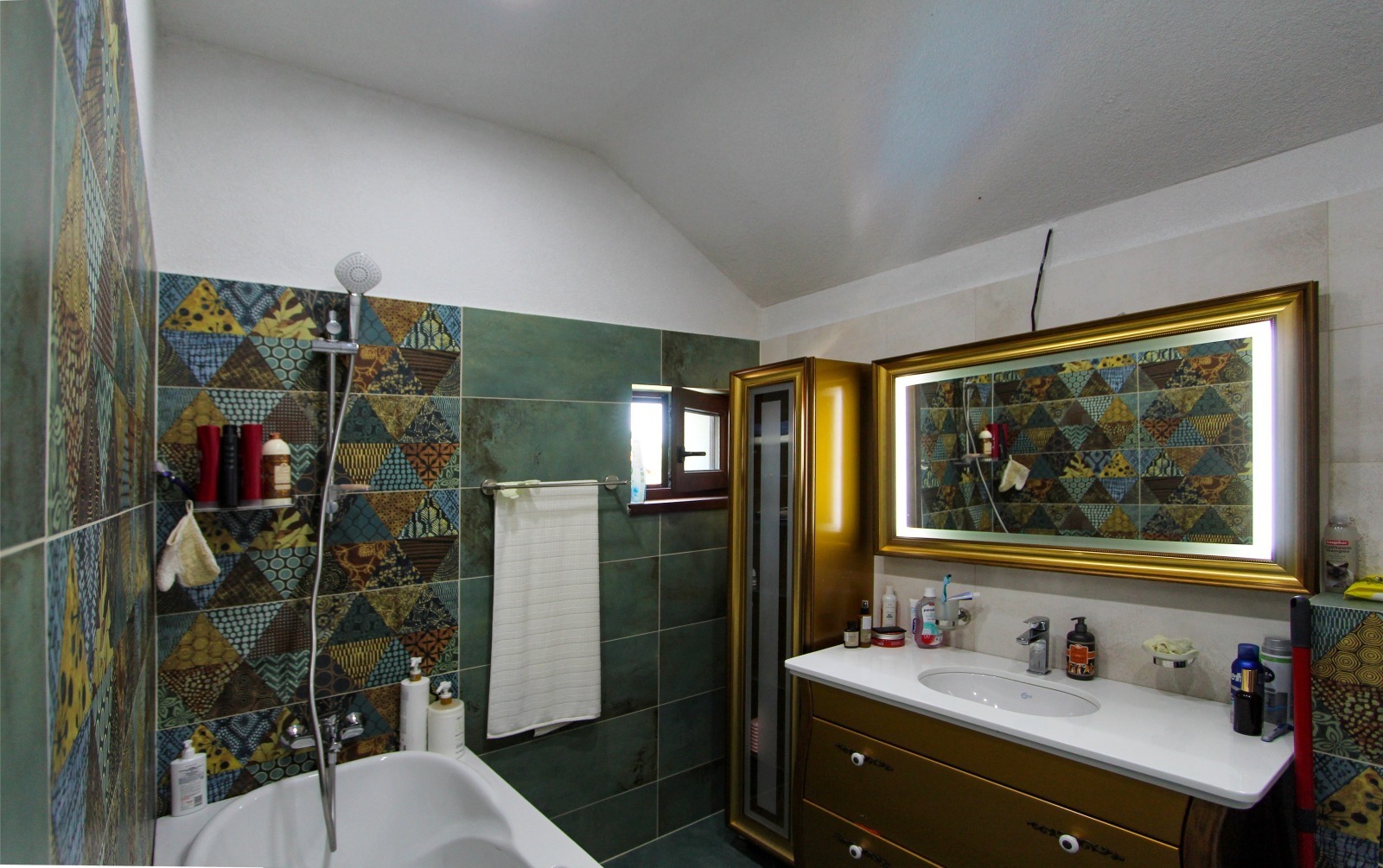 Продава КЪЩА, гр. София, с. Долни Богров, снимка 8 - Къщи - 53620429