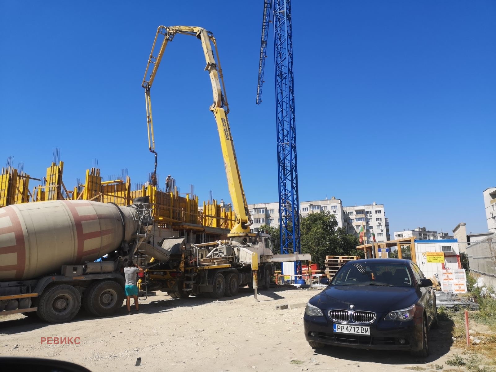 Продава ГАРАЖ, ПАРКОМЯСТО, гр. Варна, Кайсиева градина, снимка 2 - Гаражи и паркоместа - 51542348