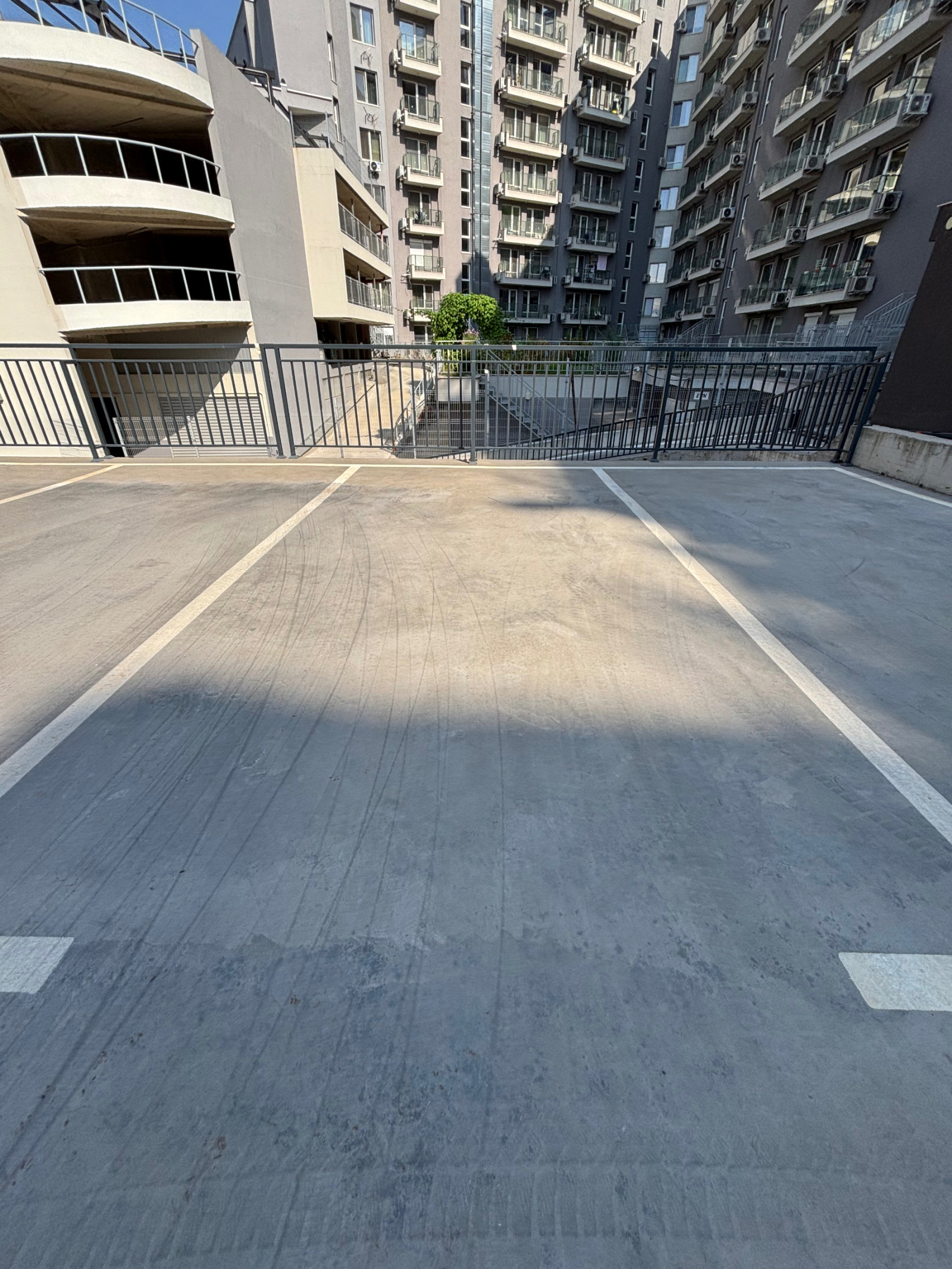 Продава ГАРАЖ, ПАРКОМЯСТО, гр. Пловдив, Кършияка