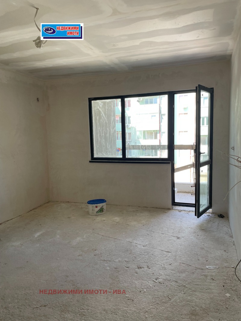 На продаж  1 спальня Велико Търново , Колю Фичето , 89 кв.м | 11915480