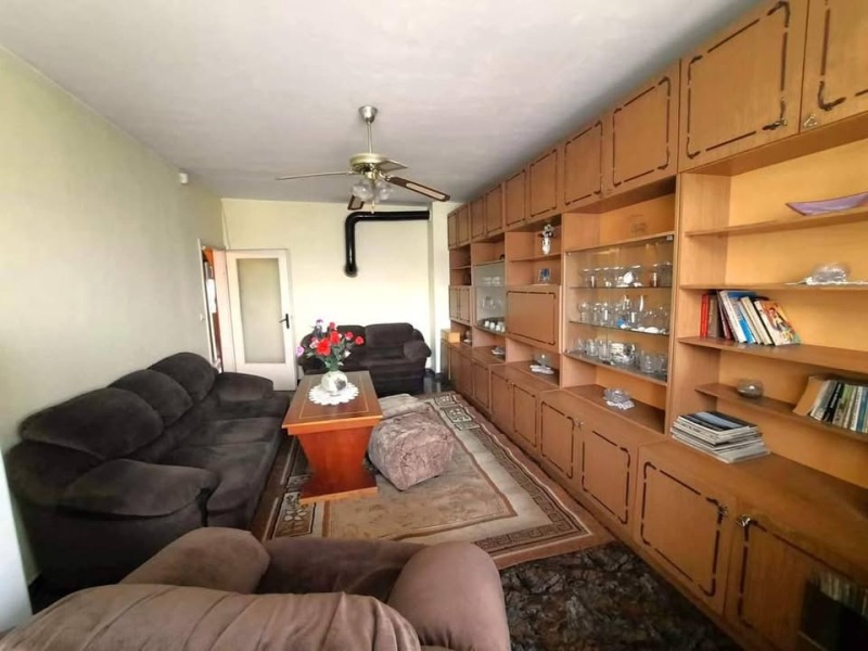 Продава  Многостаен град Шумен , Пазара , 118 кв.м | 51201666 - изображение [2]