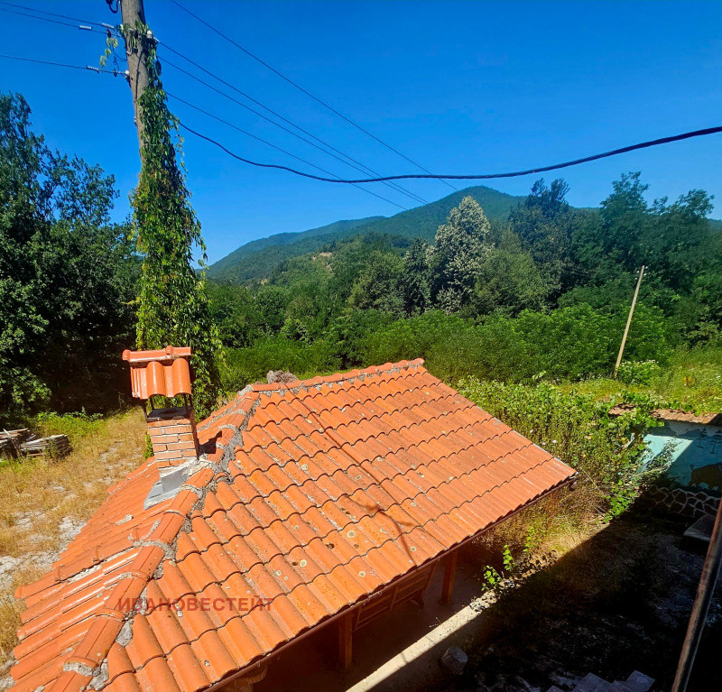 Продава КЪЩА, гр. Правец, област София област, снимка 4 - Къщи - 52435236