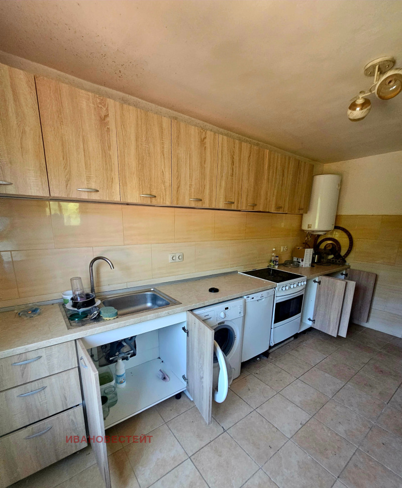 Продава КЪЩА, гр. Правец, област София област, снимка 9 - Къщи - 52435236