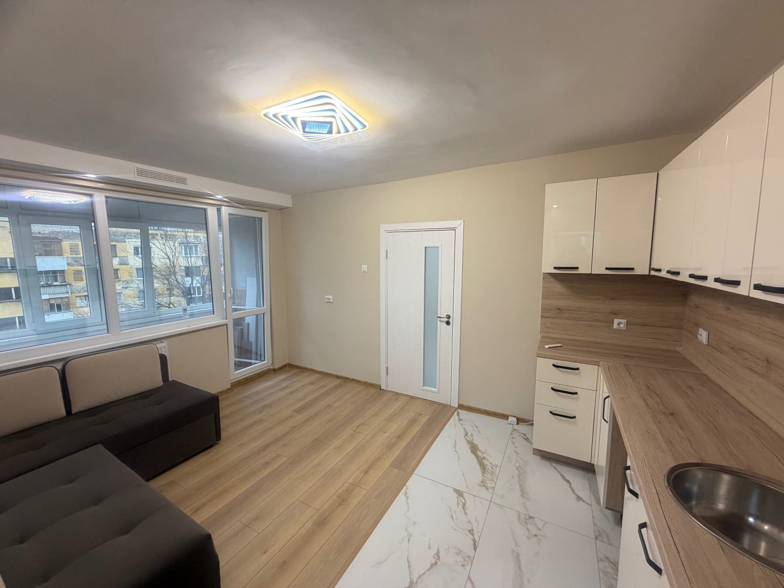 Продава 3-СТАЕН, гр. Враца, Център