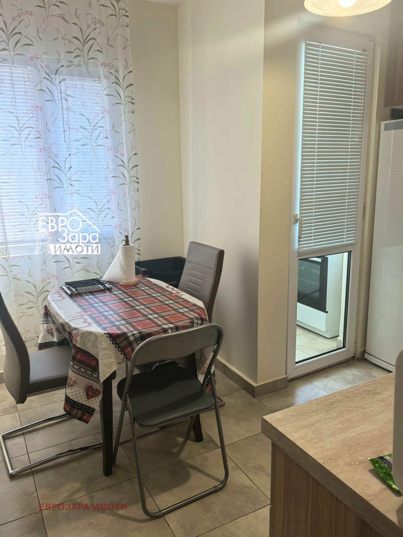 Продава 3-СТАЕН, гр. Стара Загора, Железник - изток, снимка 2 - Апартаменти - 56294045