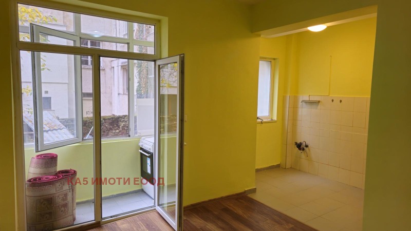 Продава 1-СТАЕН, гр. София, Център, снимка 7 - Апартаменти - 53413898