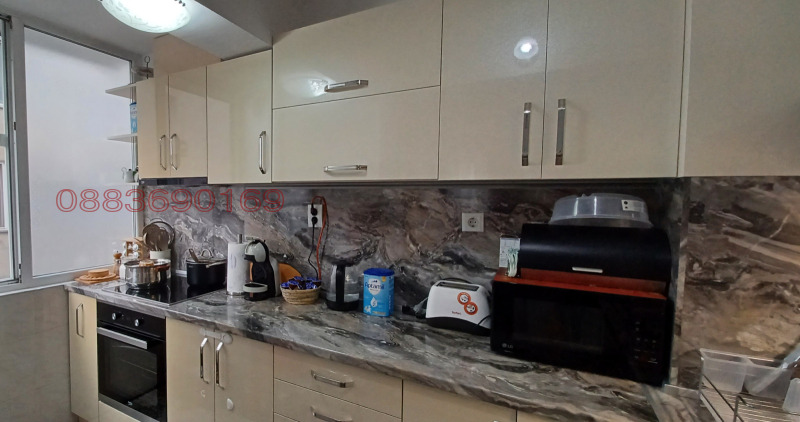 Продава  3-стаен град Варна , Погреби , 81 кв.м | 59959290 - изображение [4]