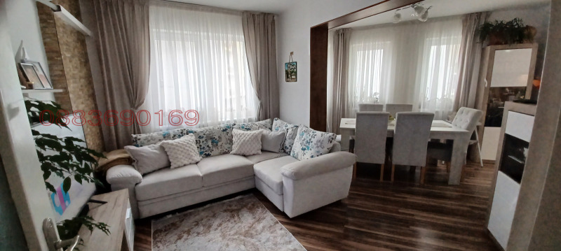 Продава  3-стаен град Варна , Погреби , 81 кв.м | 59959290