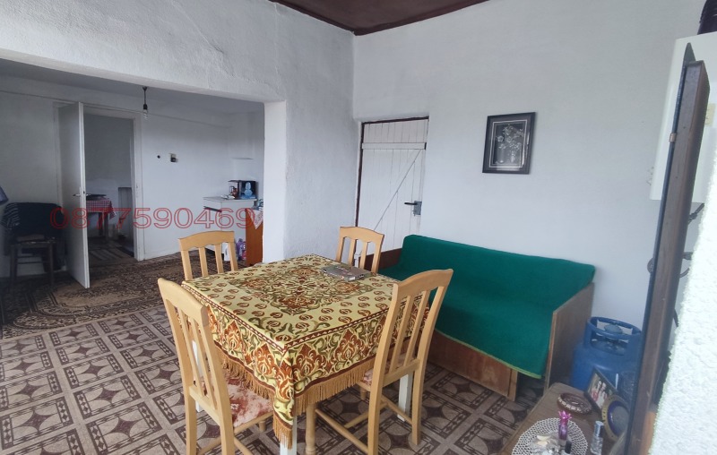 Продава КЪЩА, с. Алваново, област Търговище, снимка 7 - Къщи - 52783725