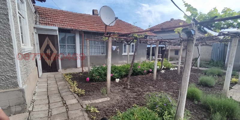 Продава КЪЩА, с. Алваново, област Търговище, снимка 2 - Къщи - 52783725